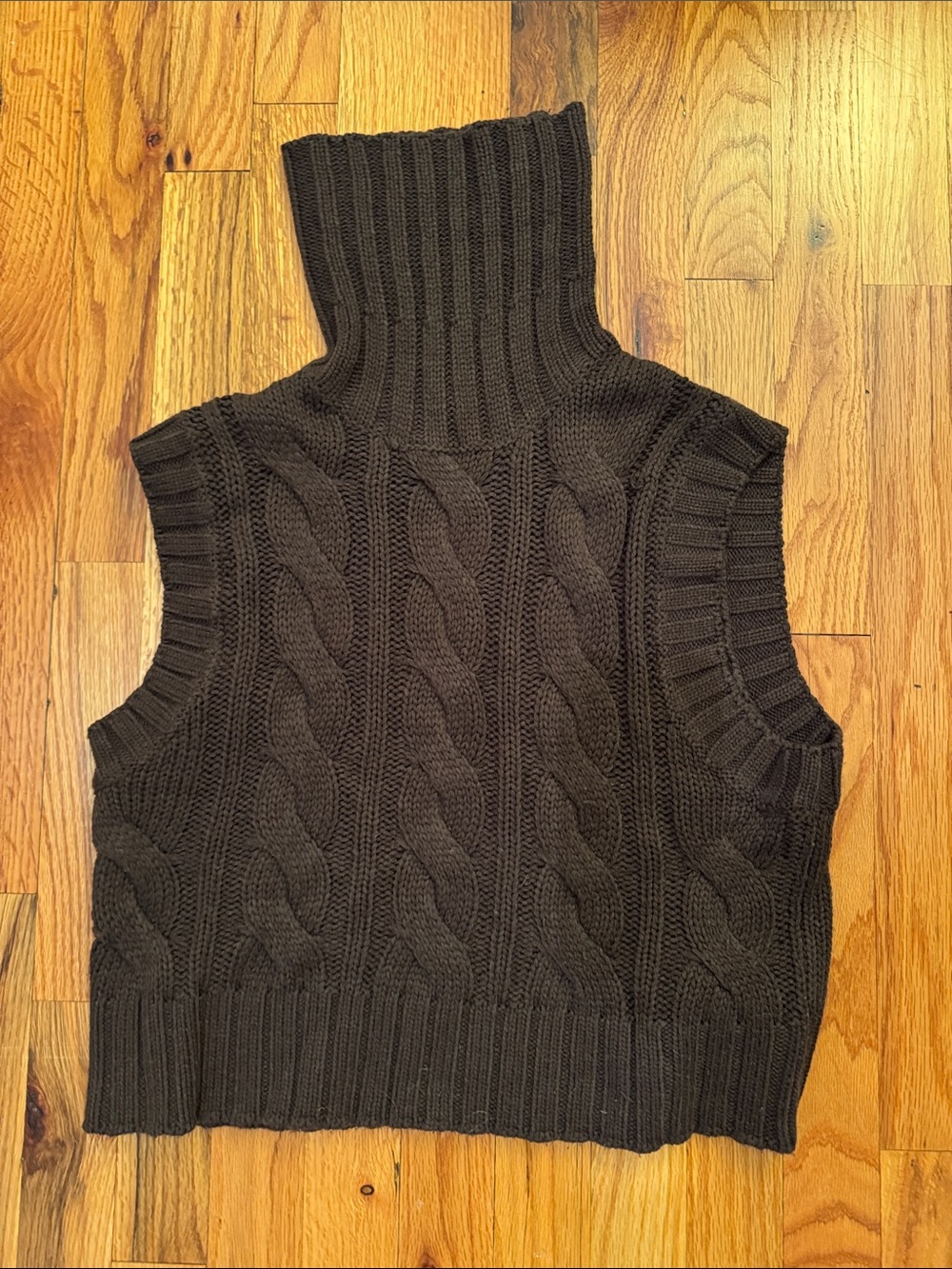 H&M Cable-Knit Sleeveless Turtleneck - Dark Brown
